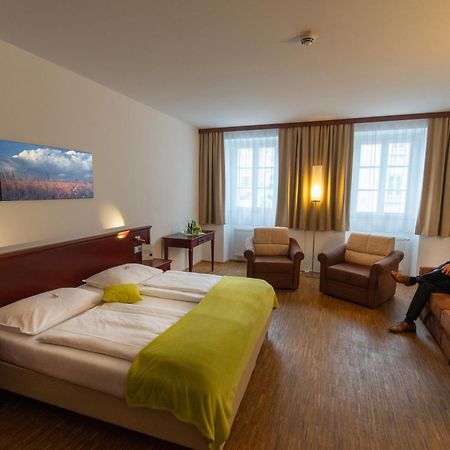 Stadthotel ויידהופן אן דר טהיה מראה חיצוני תמונה